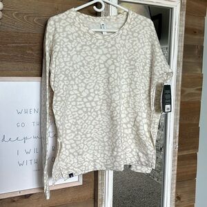 Glyder NWT Lounge Animal Print Cream Sweatshirt Med